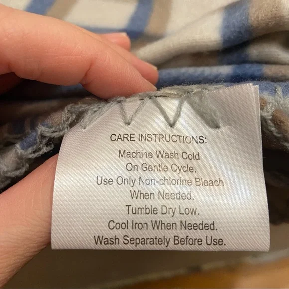 NWOT Soft Plaid Pet Blanket in Blue, Brown, and Ivory - Picture 4 of 5